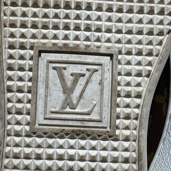 Louis Vuitton front row - Picture 10 of 11